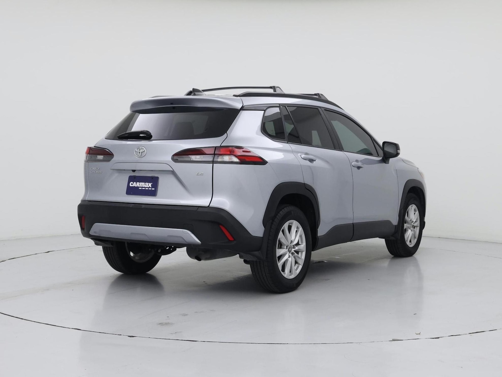 2026 Toyota Corolla Cross LE - Photo 9