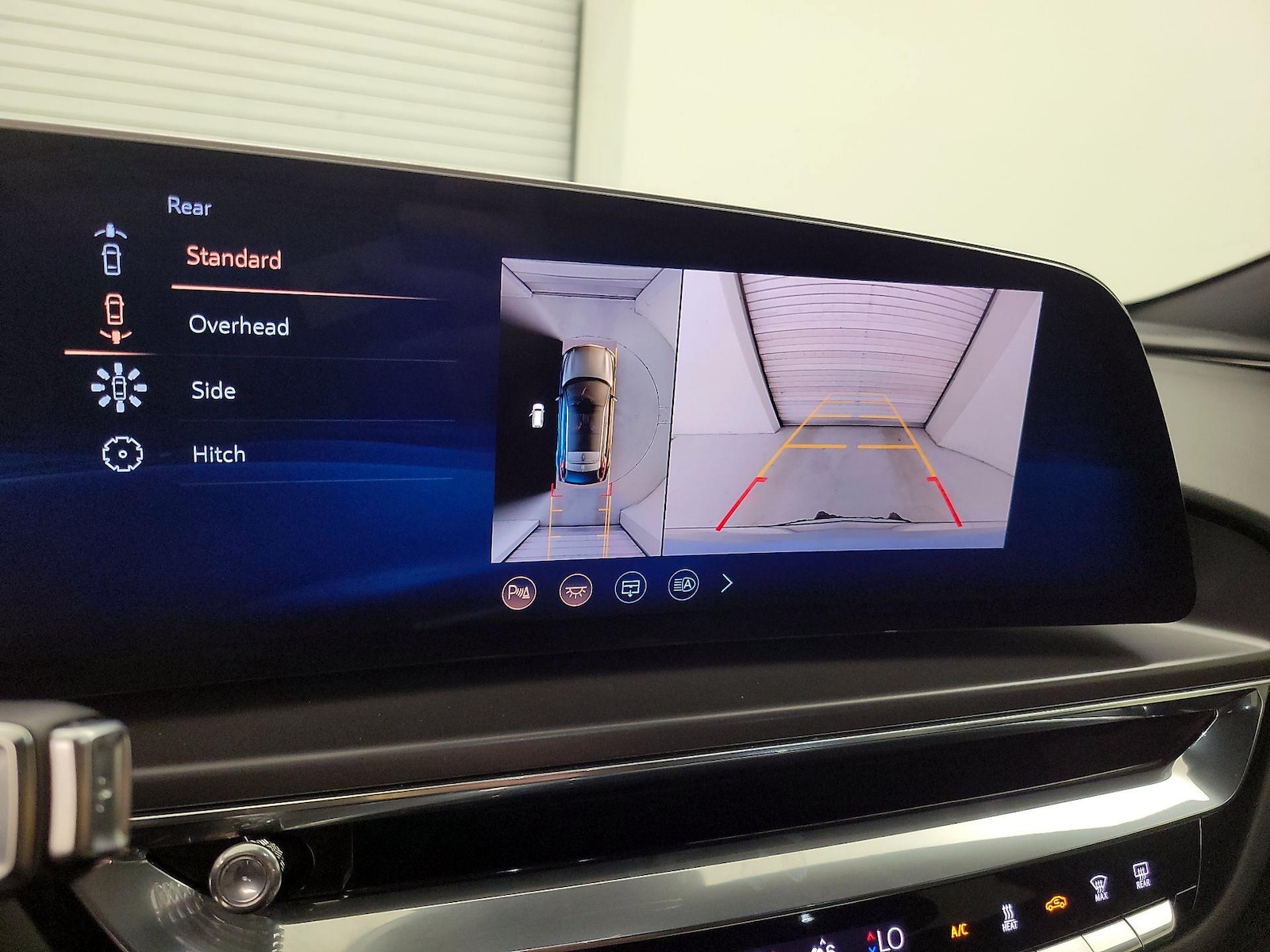 2024 Cadillac LYRIQ Tech - Photo 15