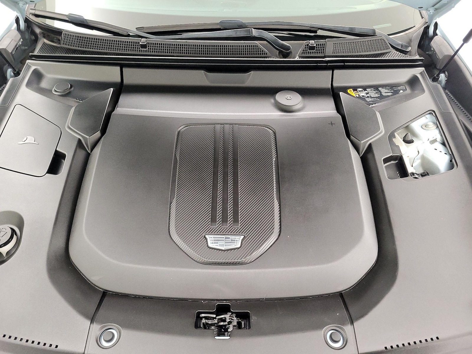 2024 Cadillac LYRIQ Tech - Photo 22