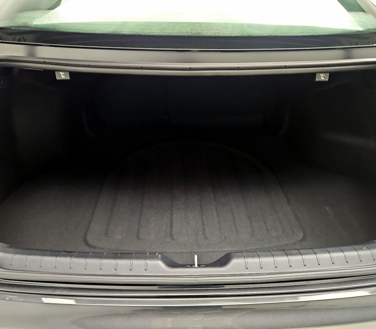 Trunk/Cargo (Seats Up)