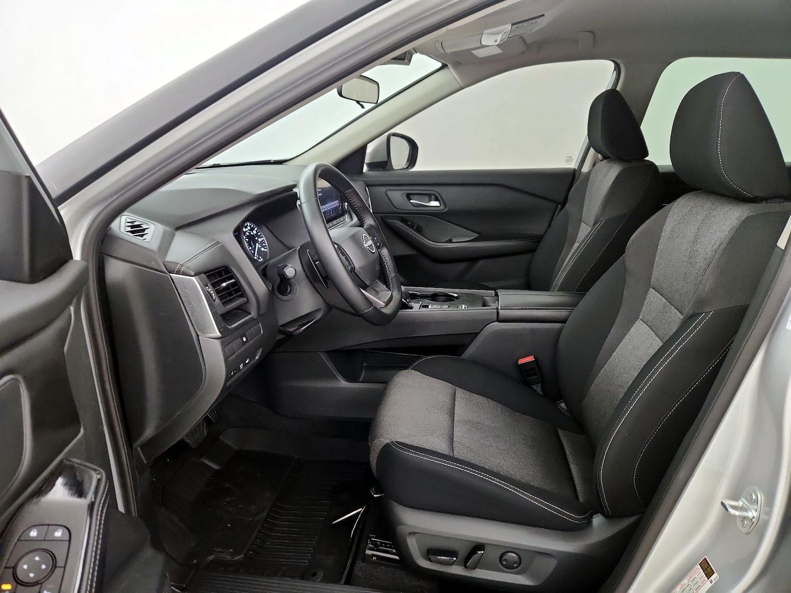Power Seat(s) & Side Airbags