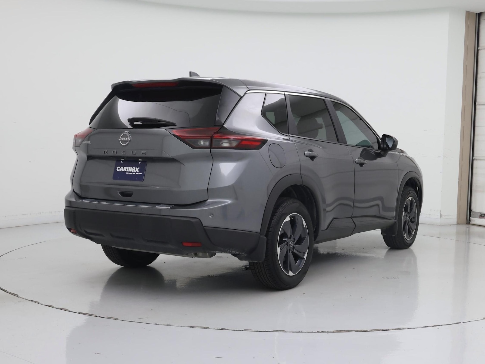 2025 Nissan Rogue SV - Photo 9