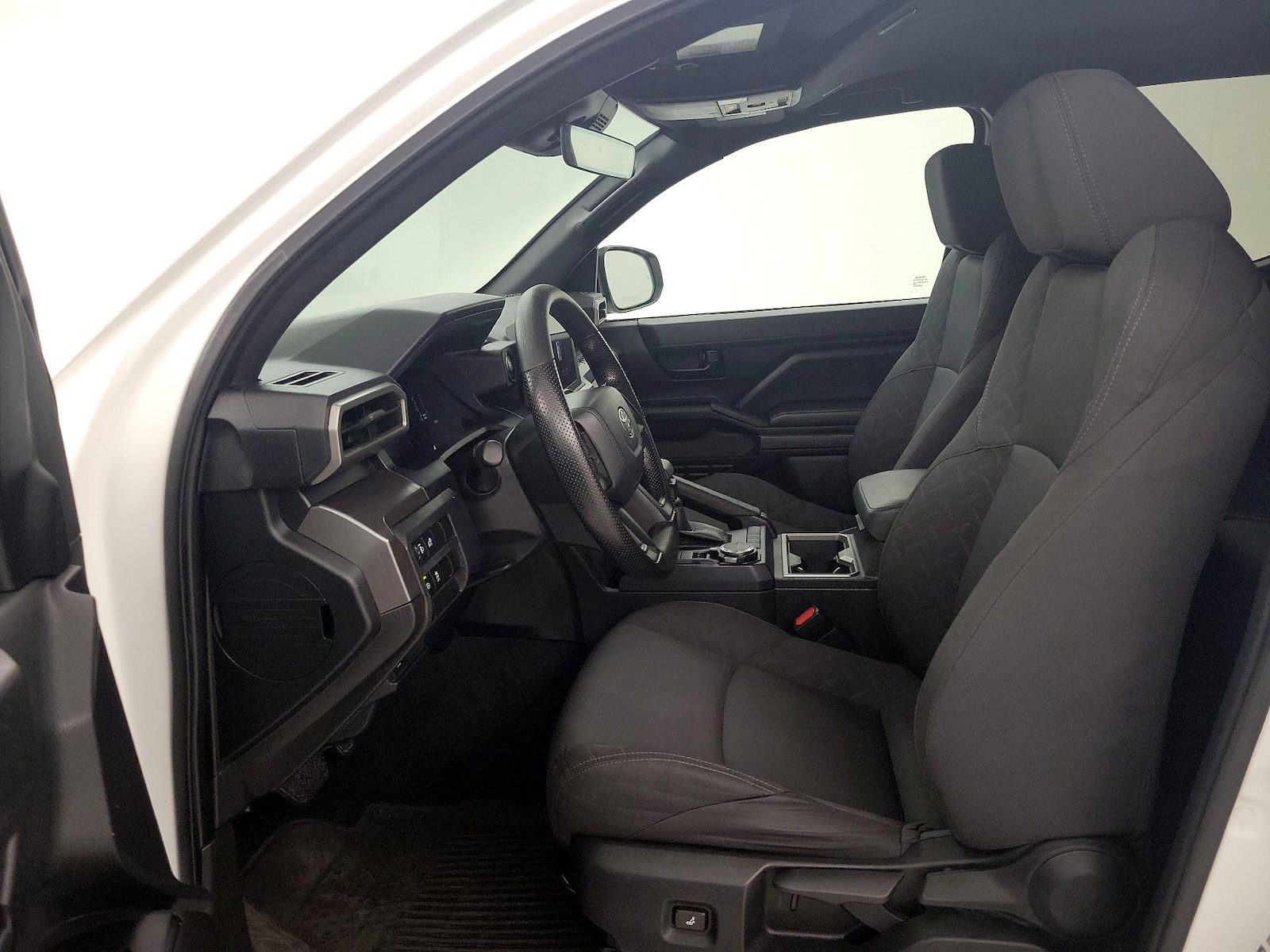 2025 Toyota Tacoma SR5 - Photo 12