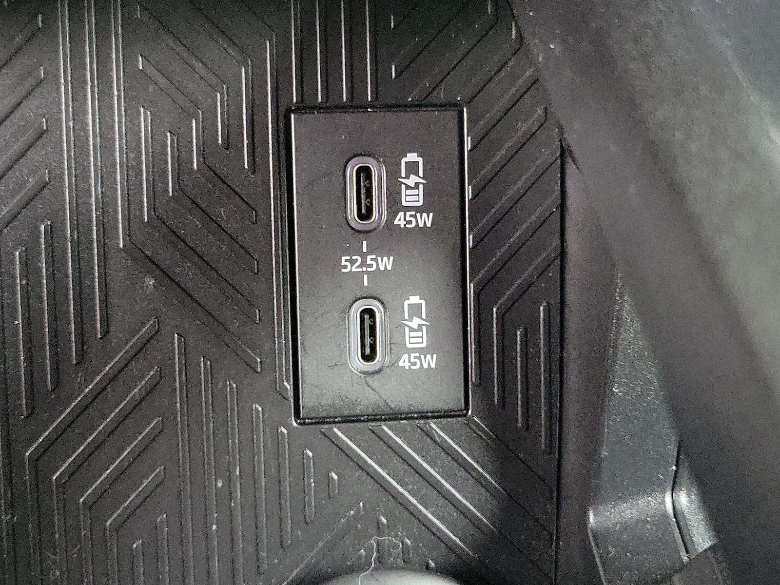 2025 Toyota Tacoma SR5 - Photo 19
