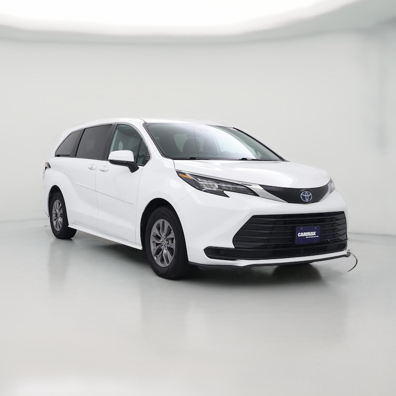 2025 Toyota Sienna LE