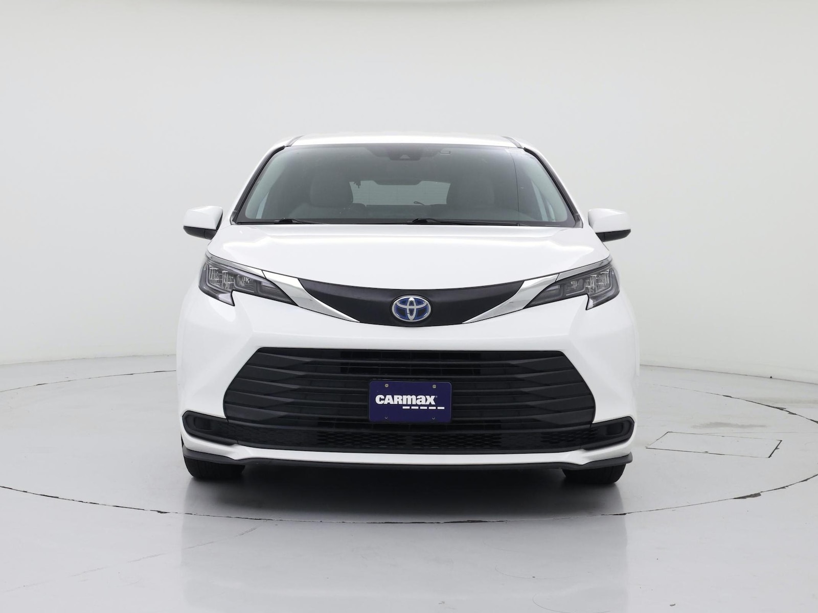 2025 Toyota Sienna LE - Photo 6