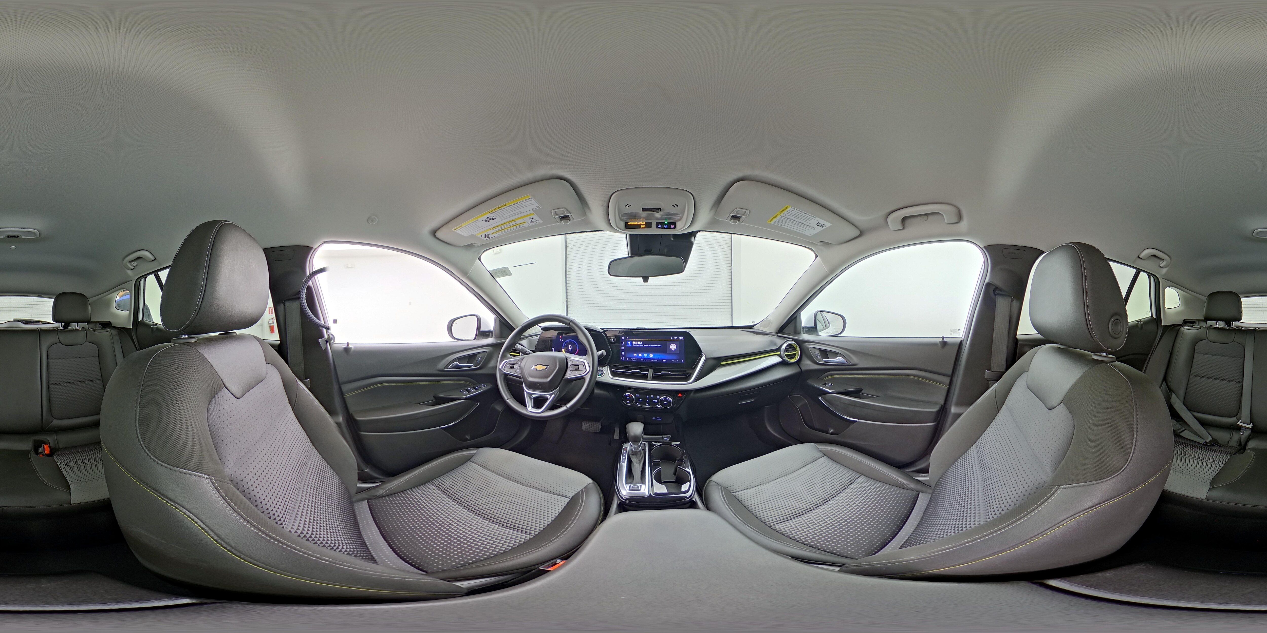 2025 Chevrolet Trax LT - Photo 24