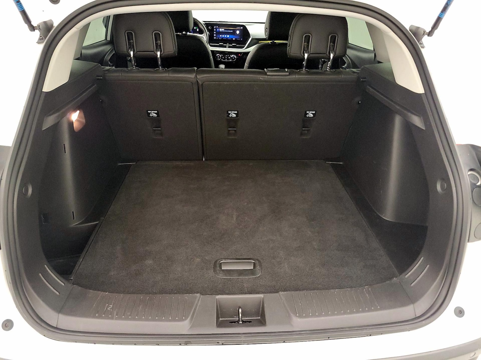 2025 Chevrolet Trax LT - Photo 21