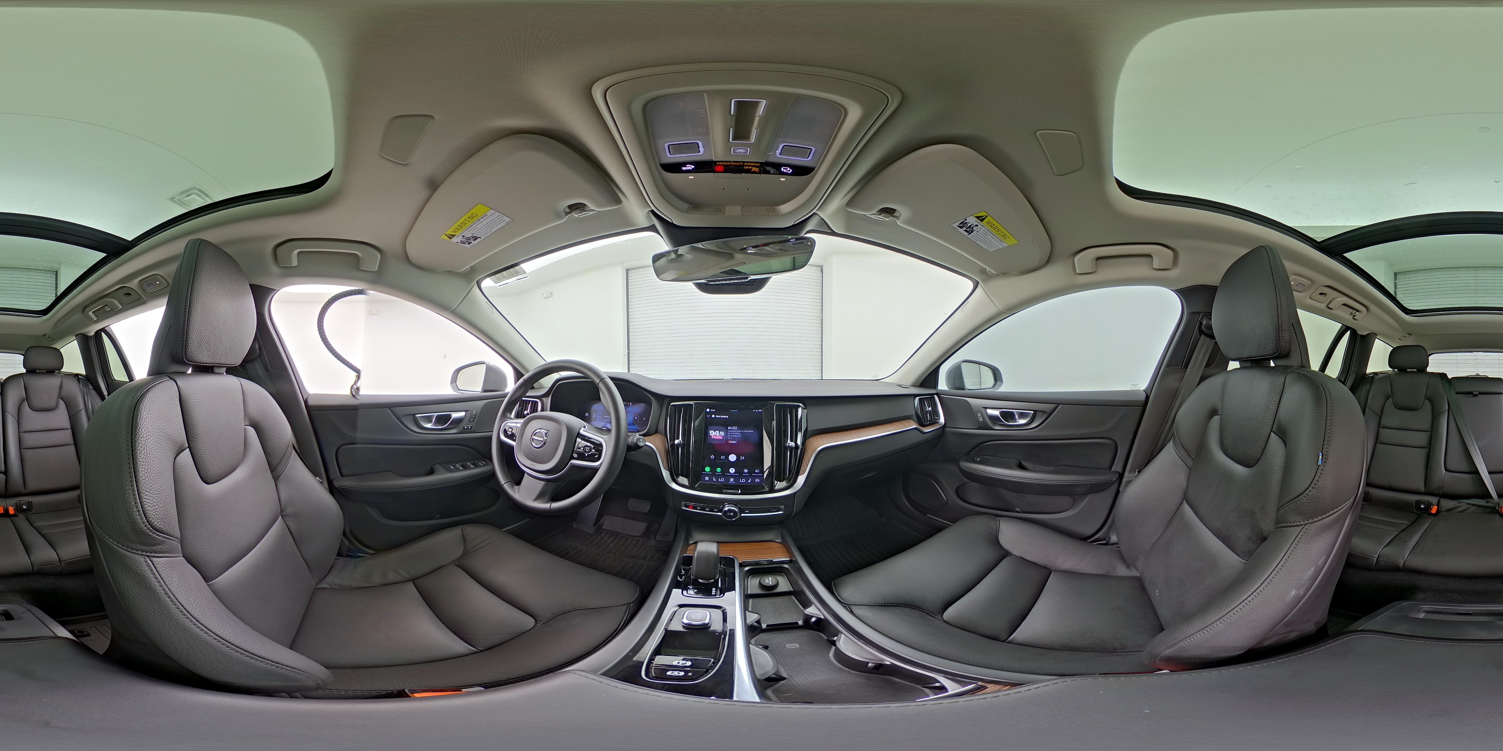 2025 Volvo V60 Cross Country Plus - Photo 24