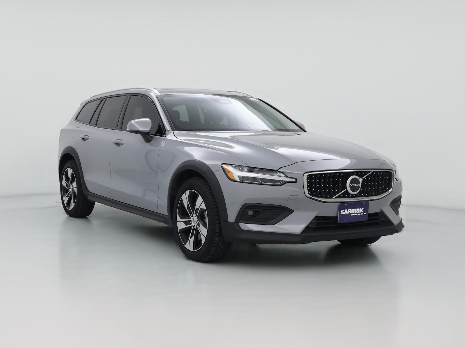 2025 Volvo V60 Cross Country