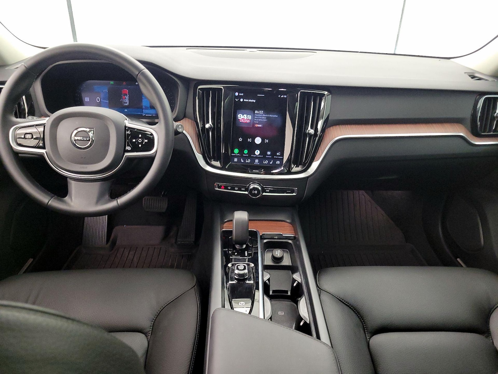 2025 Volvo V60 Cross Country Plus - Photo 10