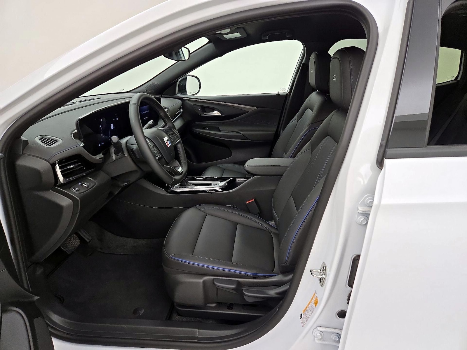Side Airbags & Leatherette Seats