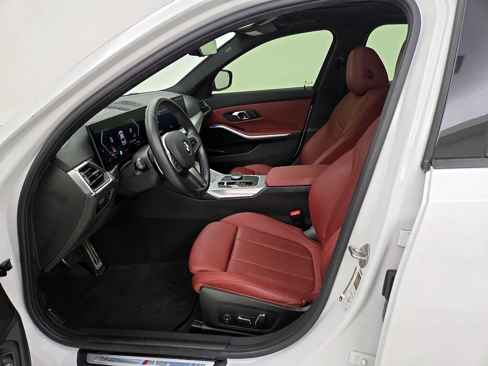 Power Seat(s) & Side Airbags