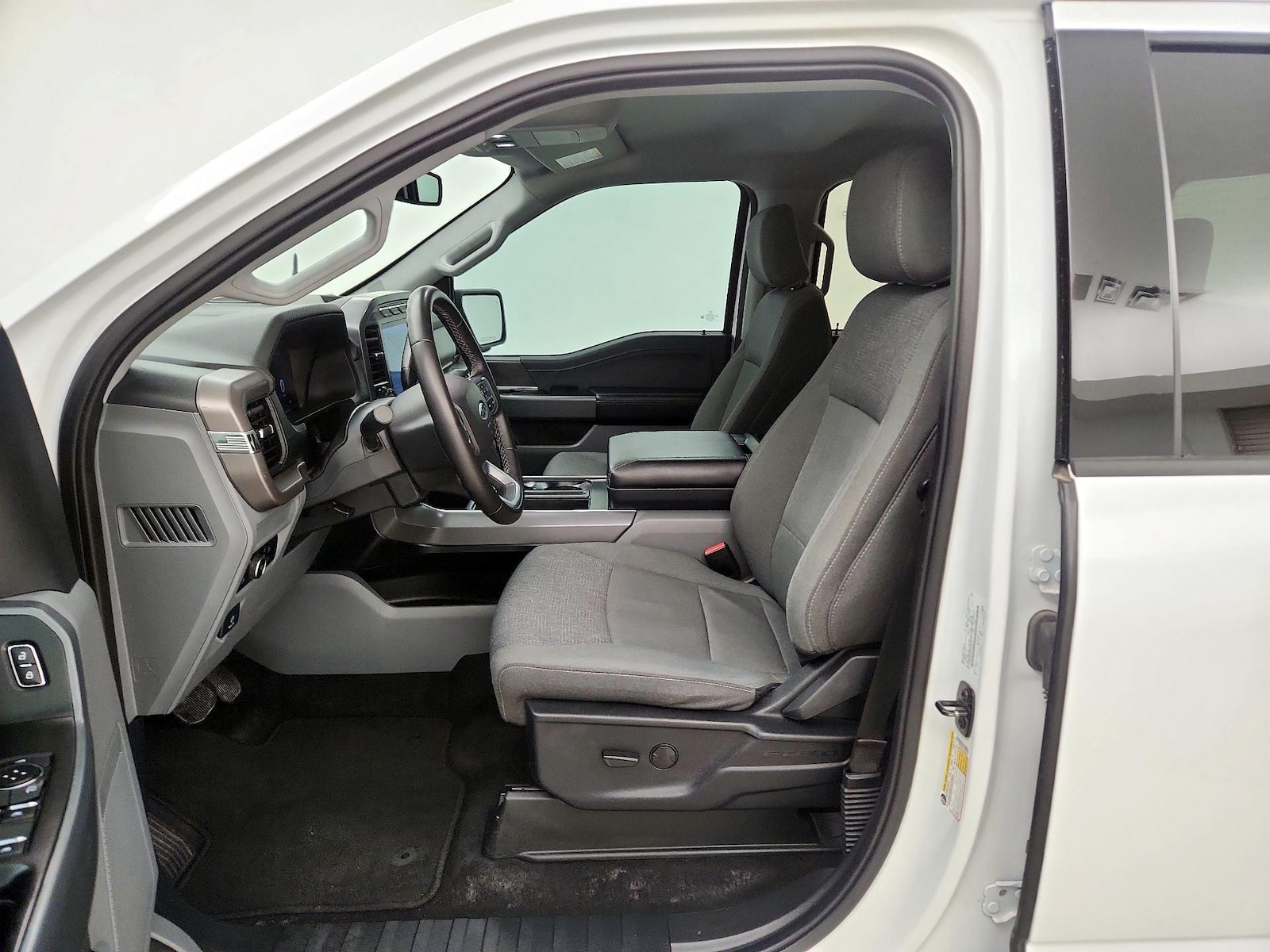 Power Seat(s) & Side Airbags
