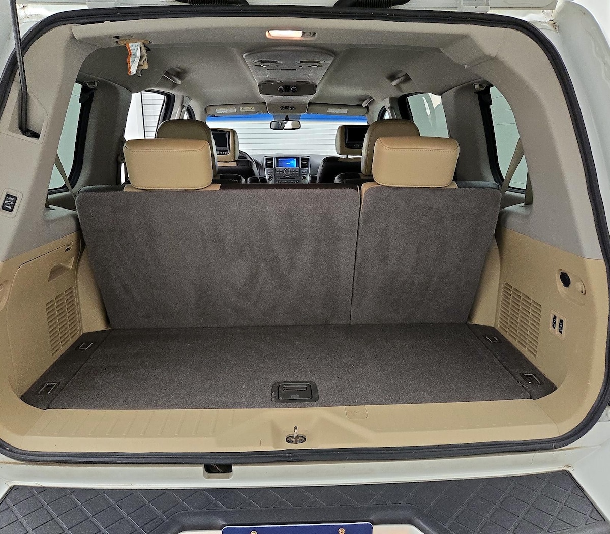 Trunk/Cargo (Seats Up)