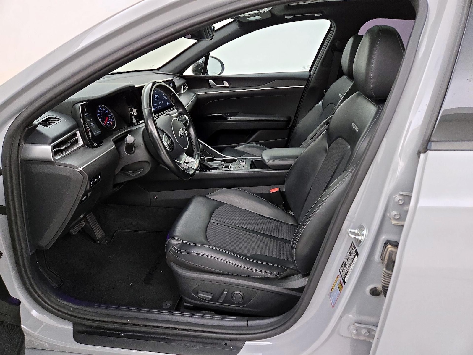 Power Seat(s) & Side Airbags
