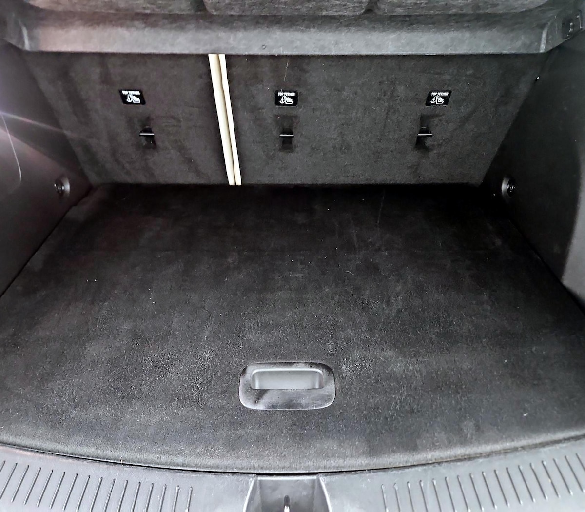 Trunk/Cargo (Seats Up)