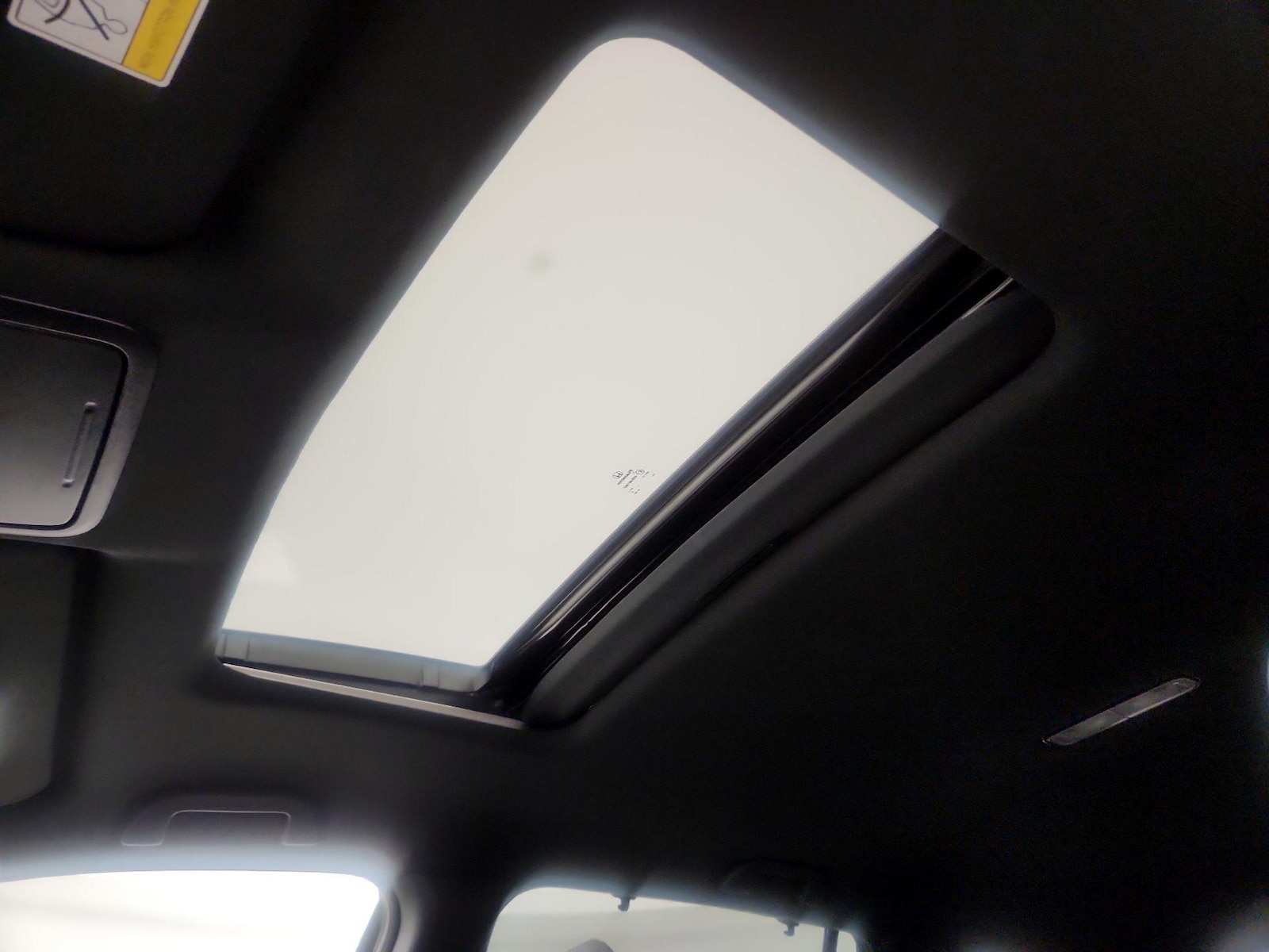 Sunroof(s) & Overhead Airbags