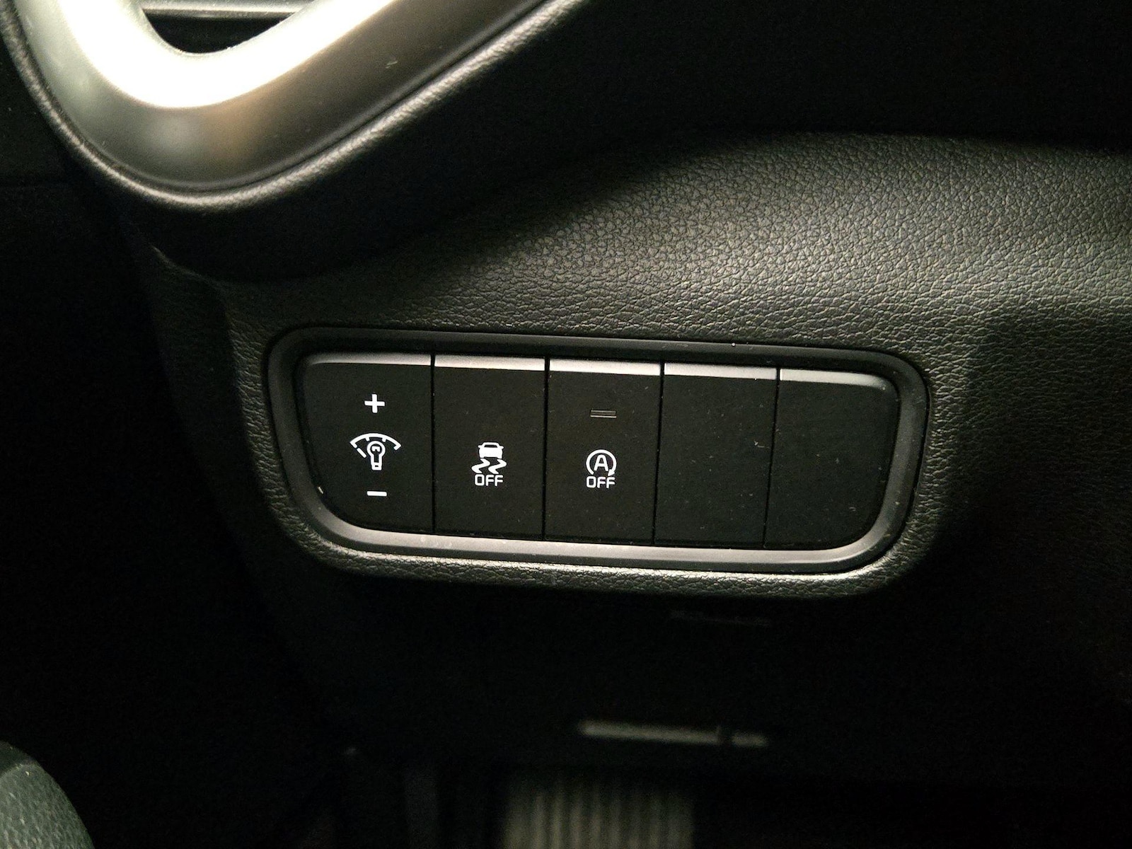 2025 Kia Soul LX - Photo 14