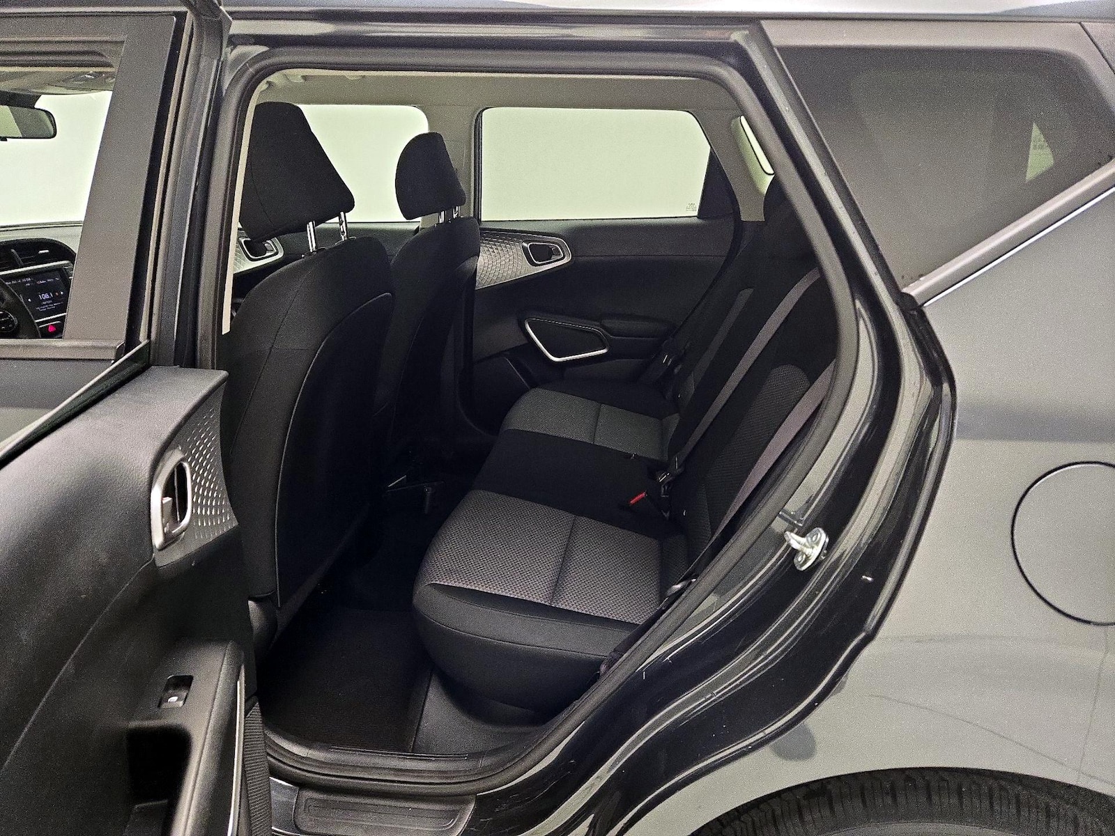 2025 Kia Soul LX - Photo 20