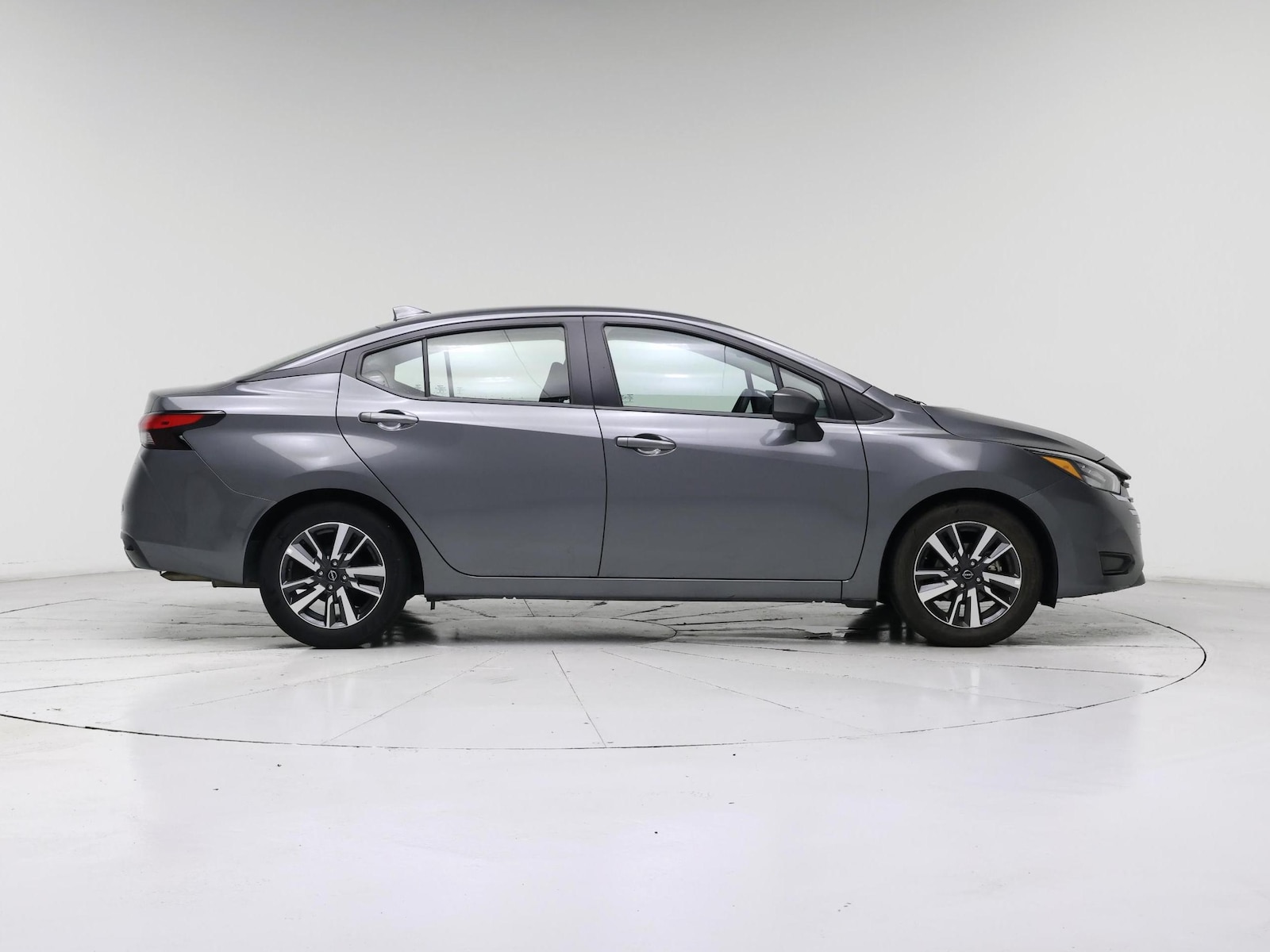 2025 Nissan Versa Sedan SV - Photo 8