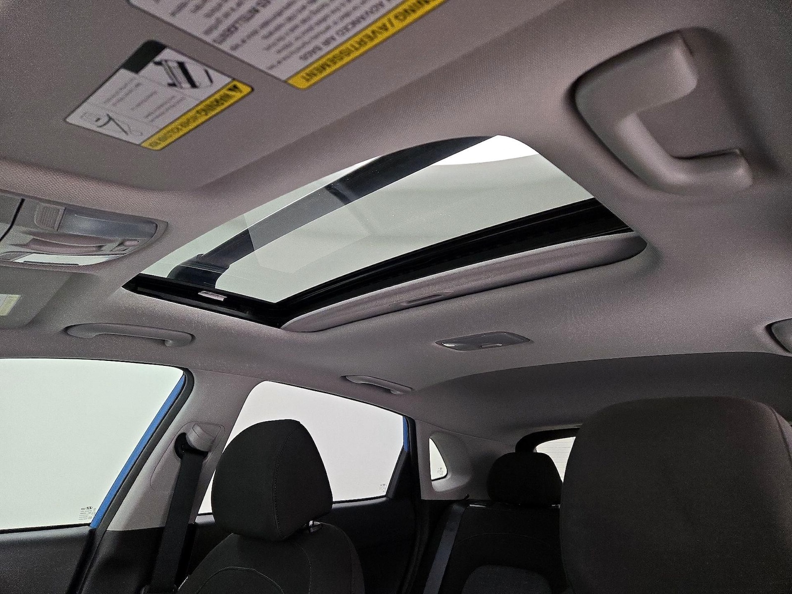 Sunroof(s) & Overhead Airbags