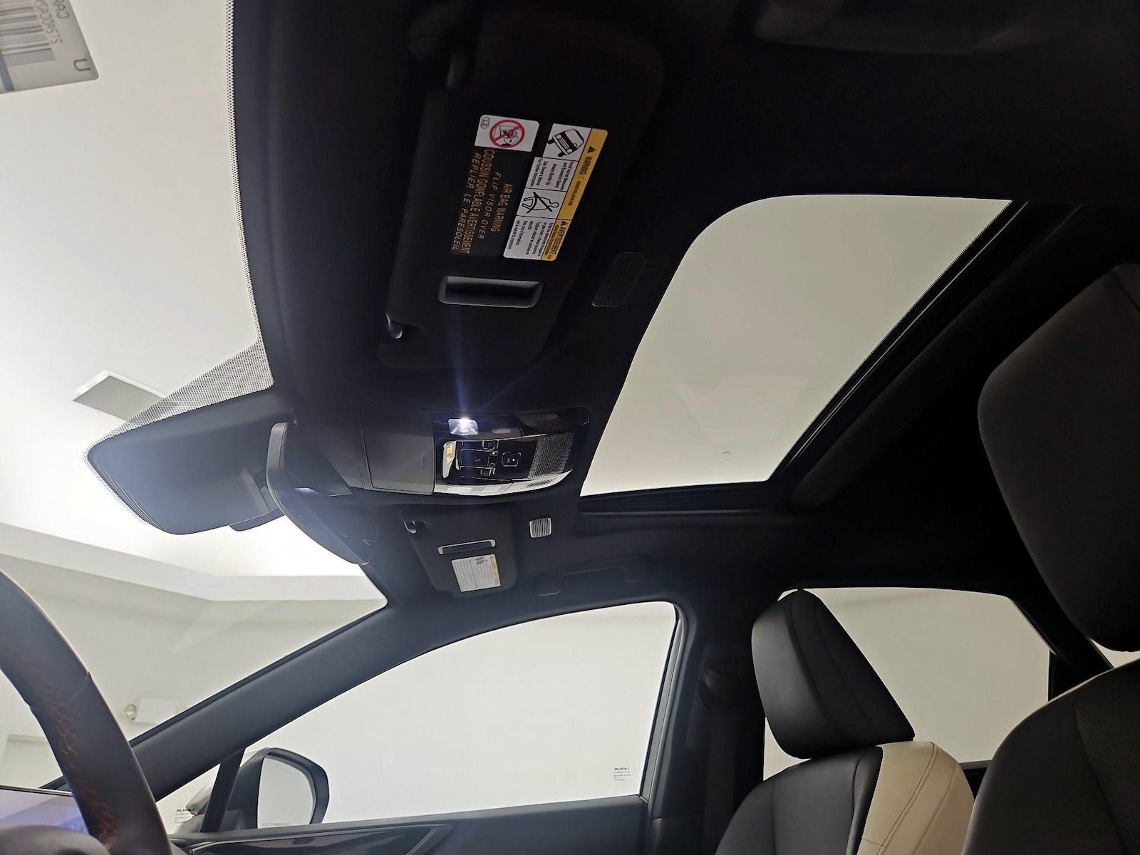 Sunroof(s) & Overhead Airbags