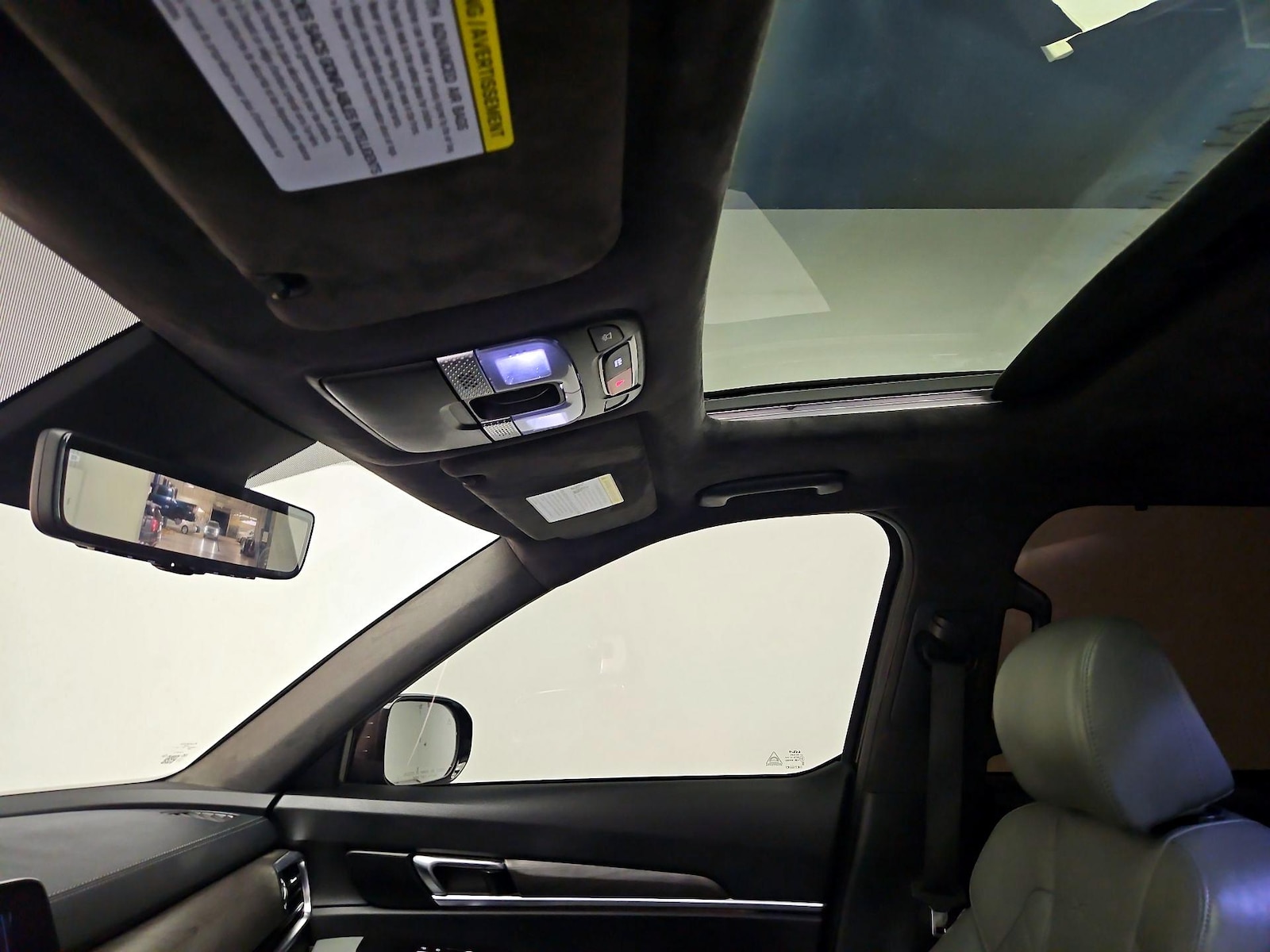 Sunroof(s) & Skylight(s)