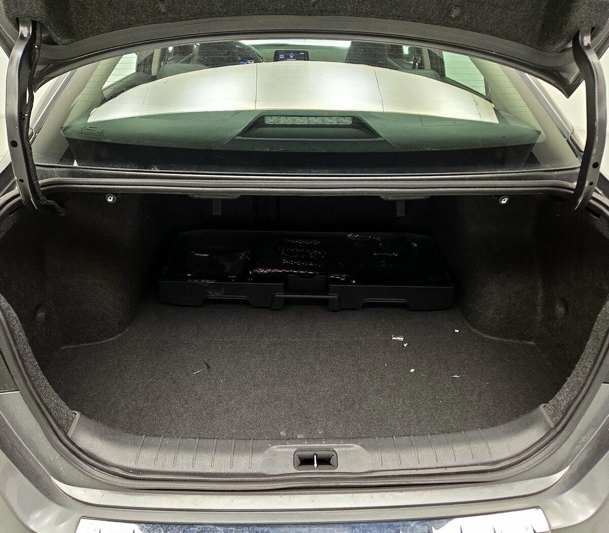 Trunk/Cargo (Seats Up)