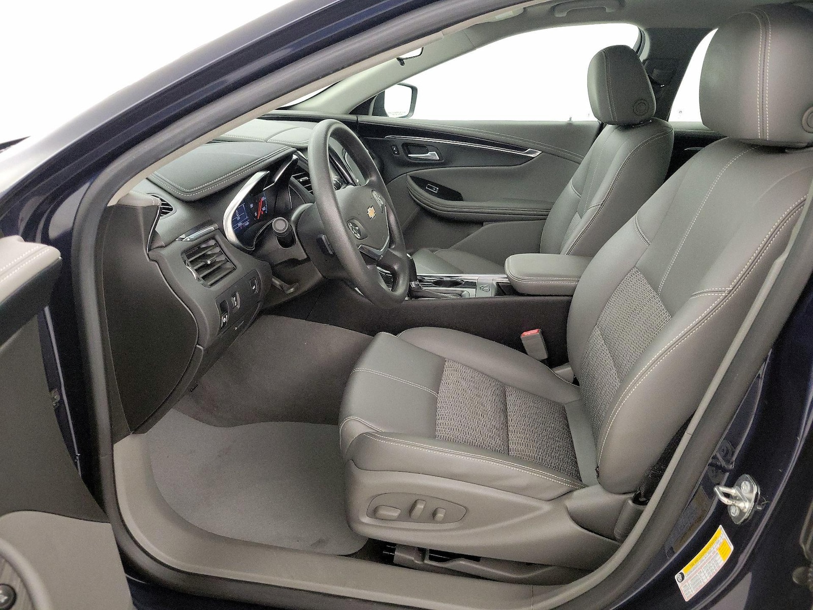Power Seat(s) & Side Airbags
