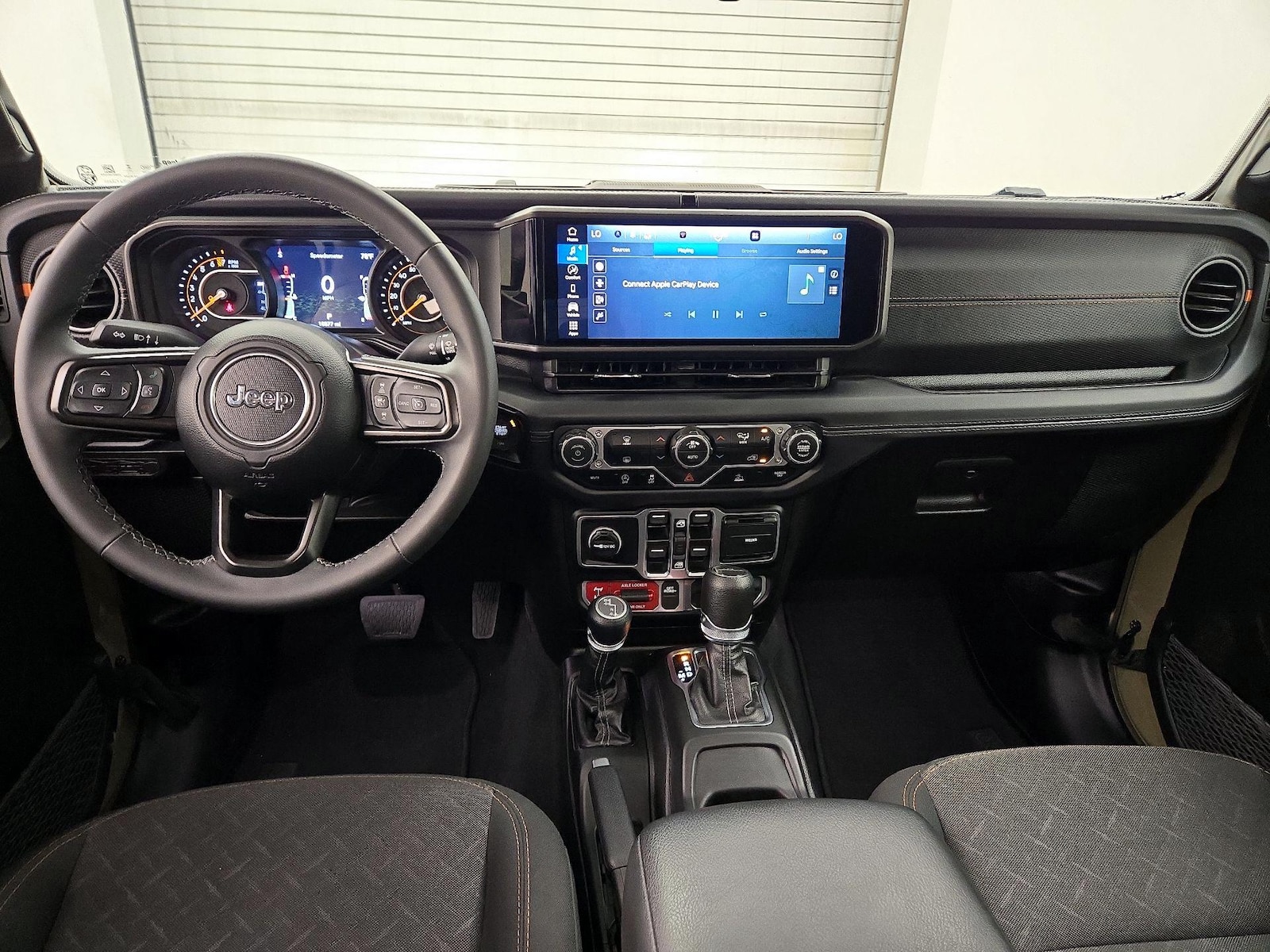Apple CarPlay® & Android Auto™