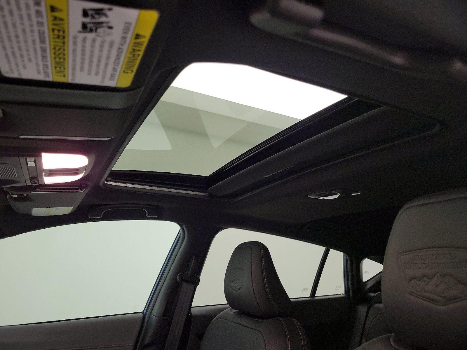 Sunroof(s) & Overhead Airbags