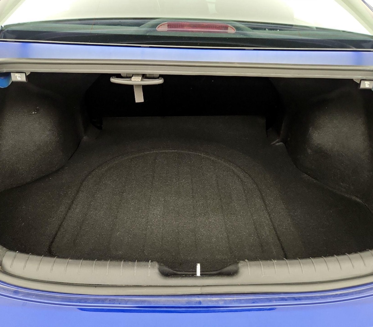 Trunk/Cargo (Seats Up)