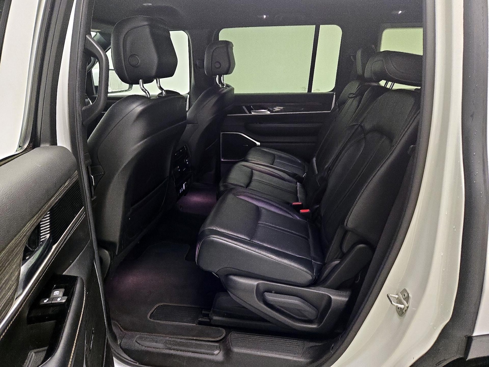 Rear Air Conditioning