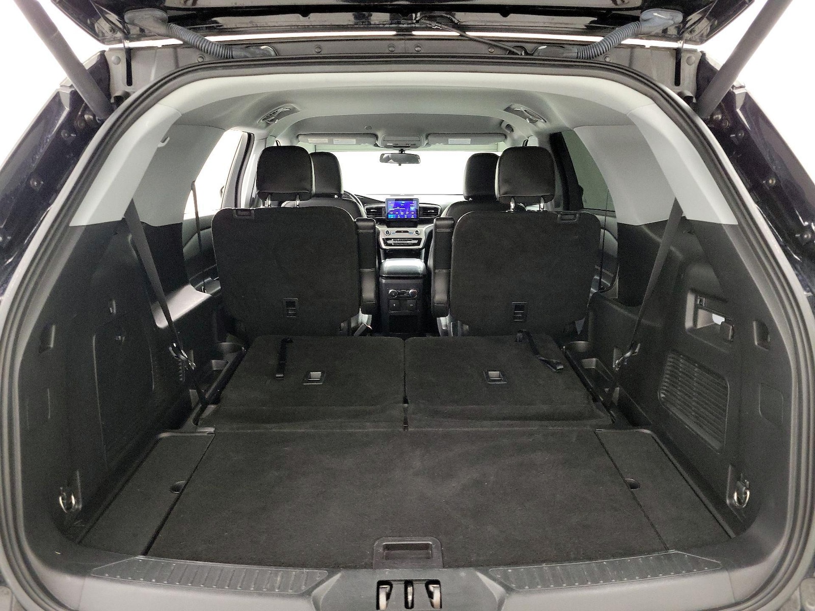2021 Ford Explorer XLT - Photo 23