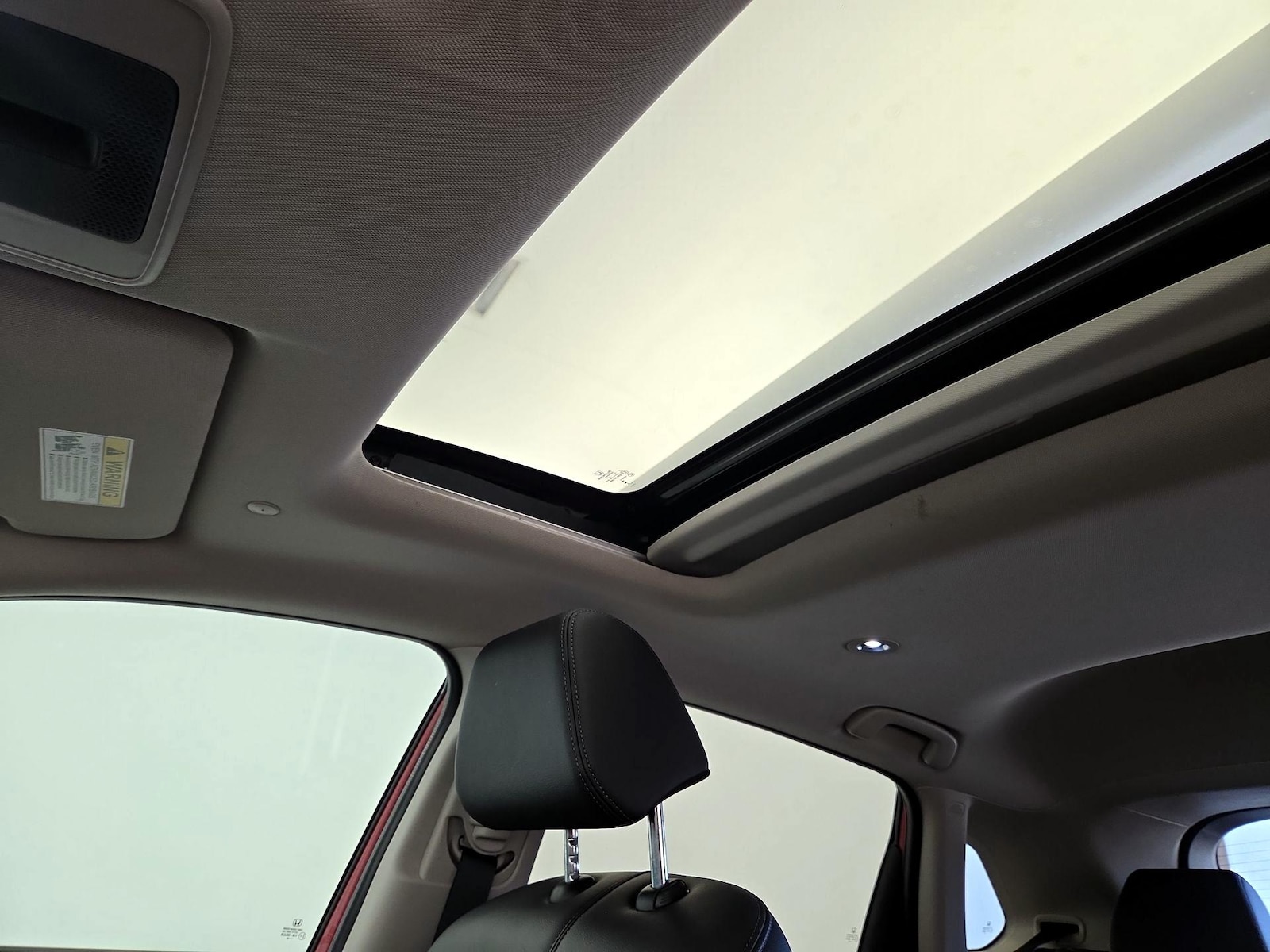 Sunroof(s) & Overhead Airbags