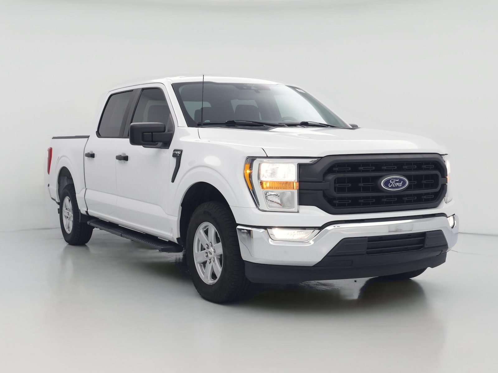 Bed Liner & Tow Hitch