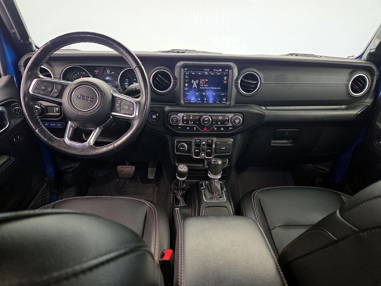 Apple CarPlay® & Android Auto™