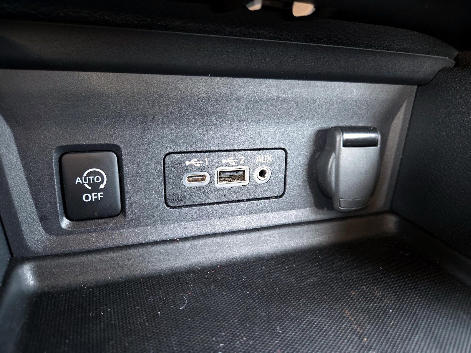 2025 Nissan Sentra SV - Photo 19