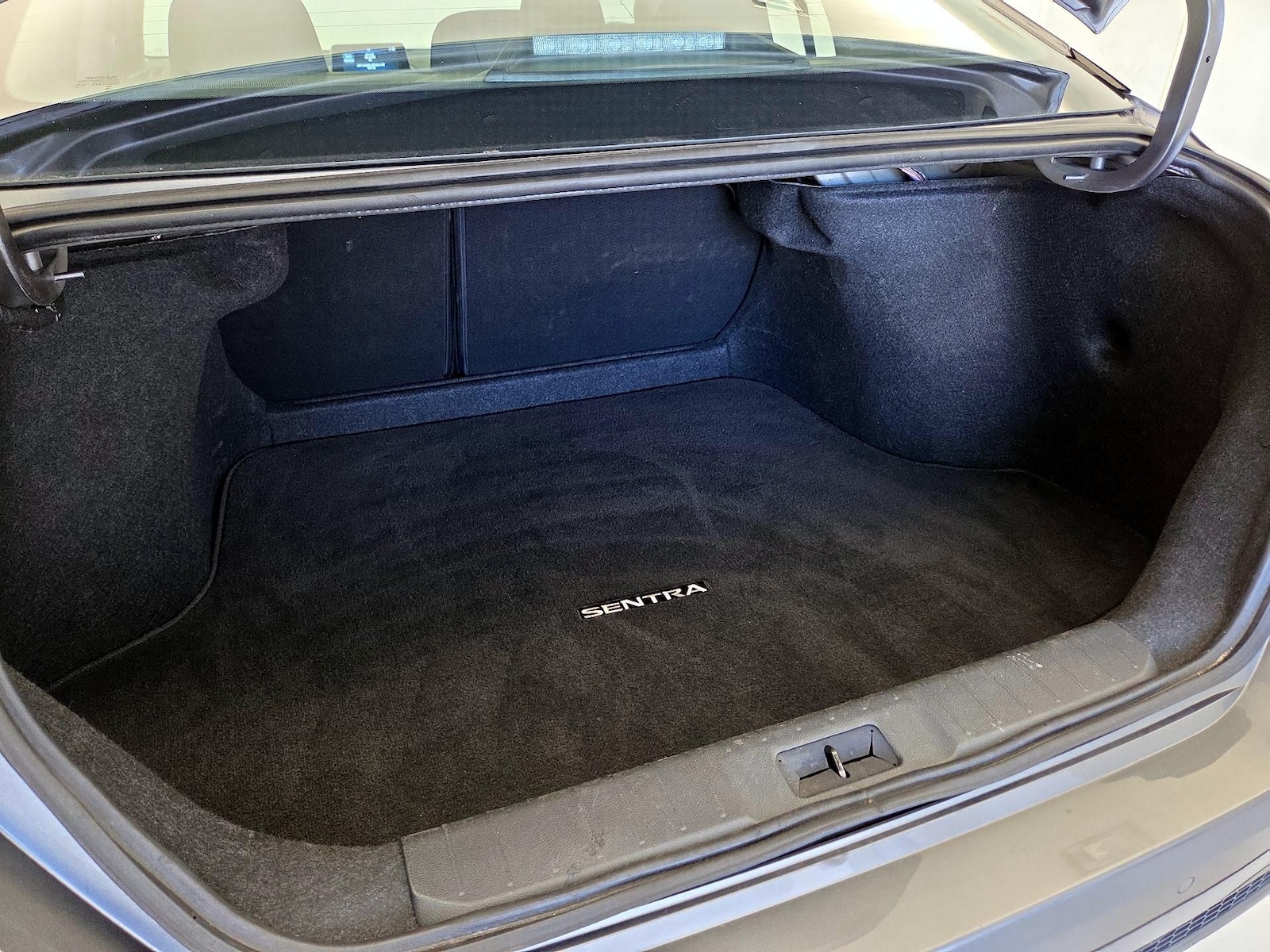 2025 Nissan Sentra SV - Photo 21