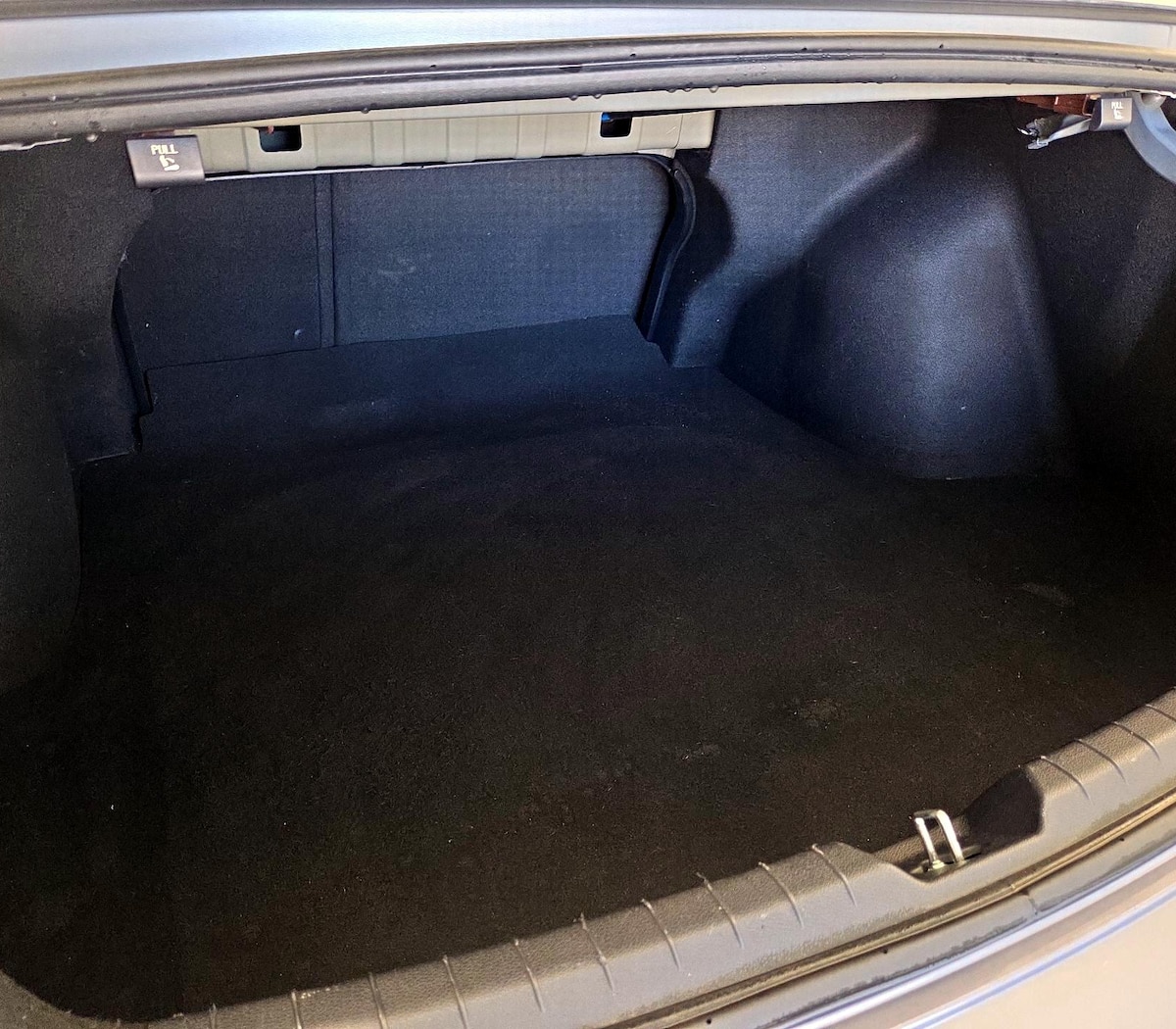 Trunk/Cargo (Seats Up)
