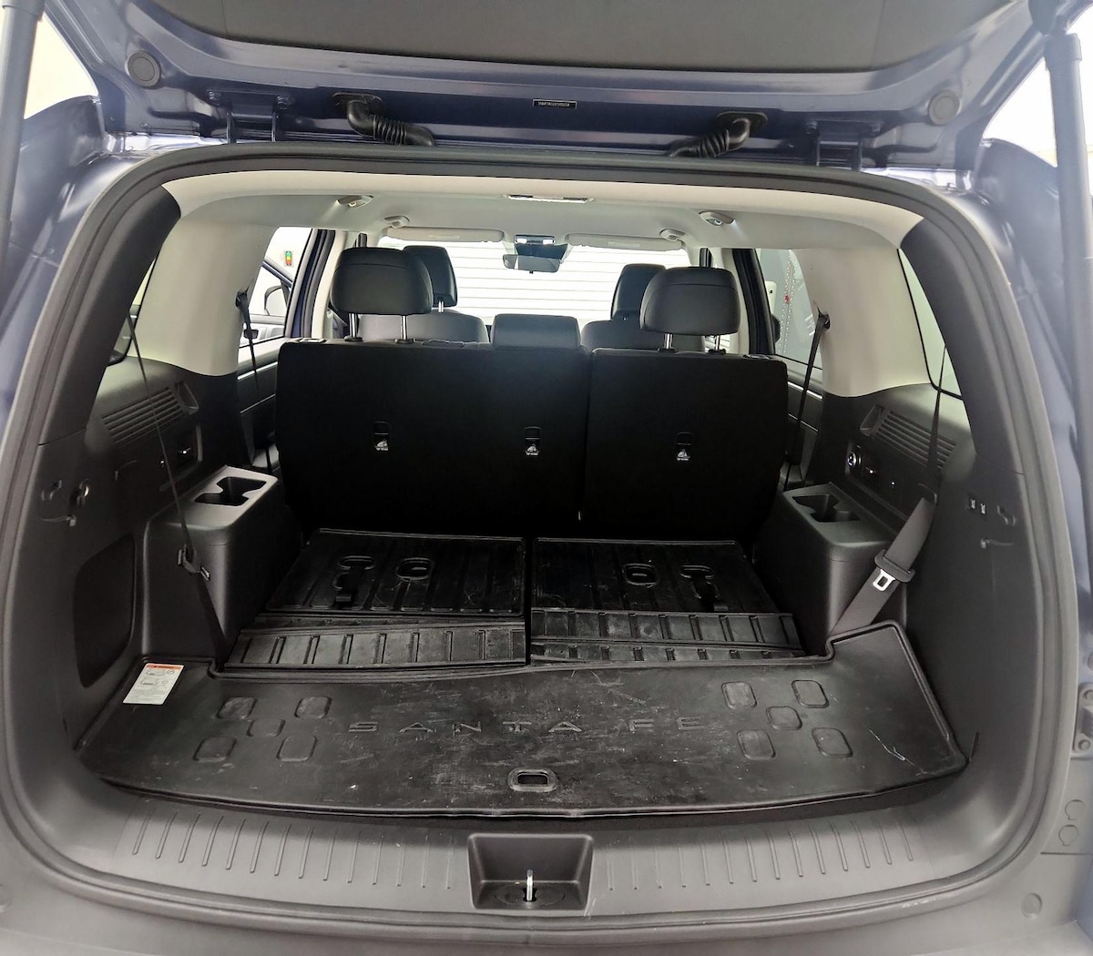 Trunk/Cargo (Seats Up)