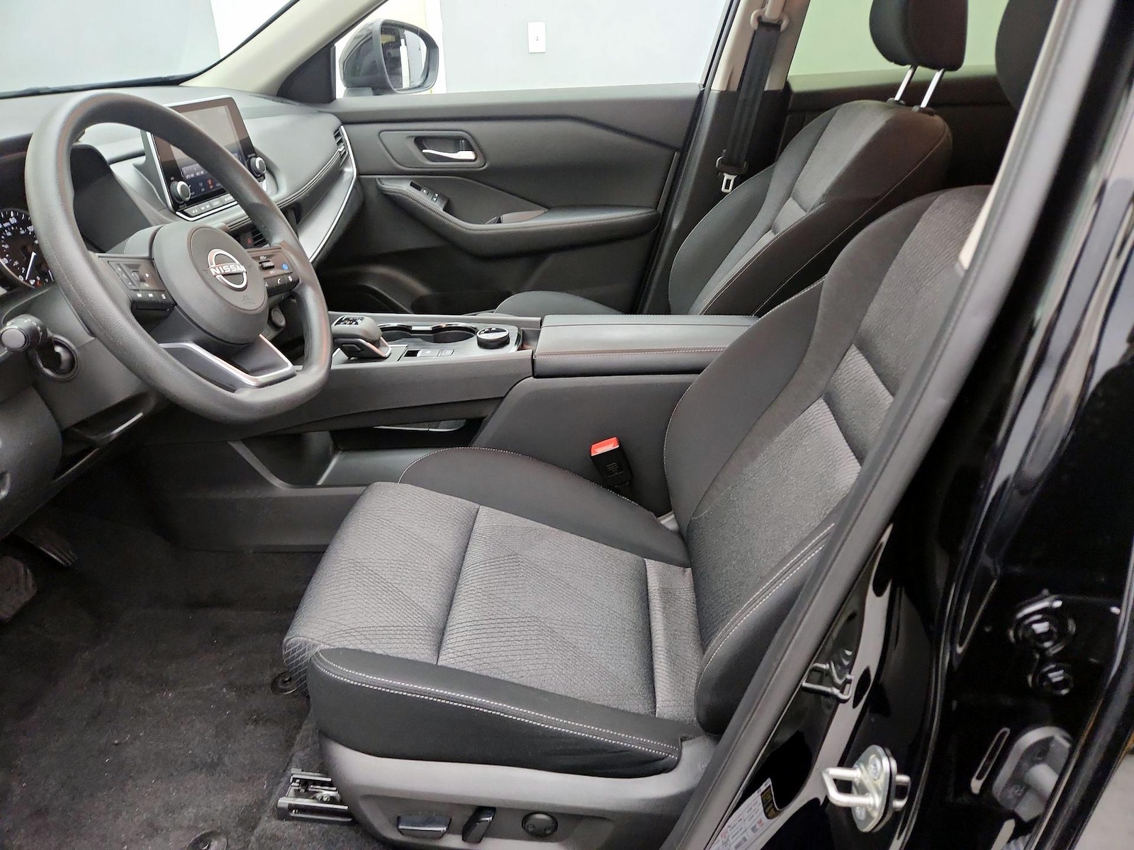 Power Seat(s) & Side Airbags