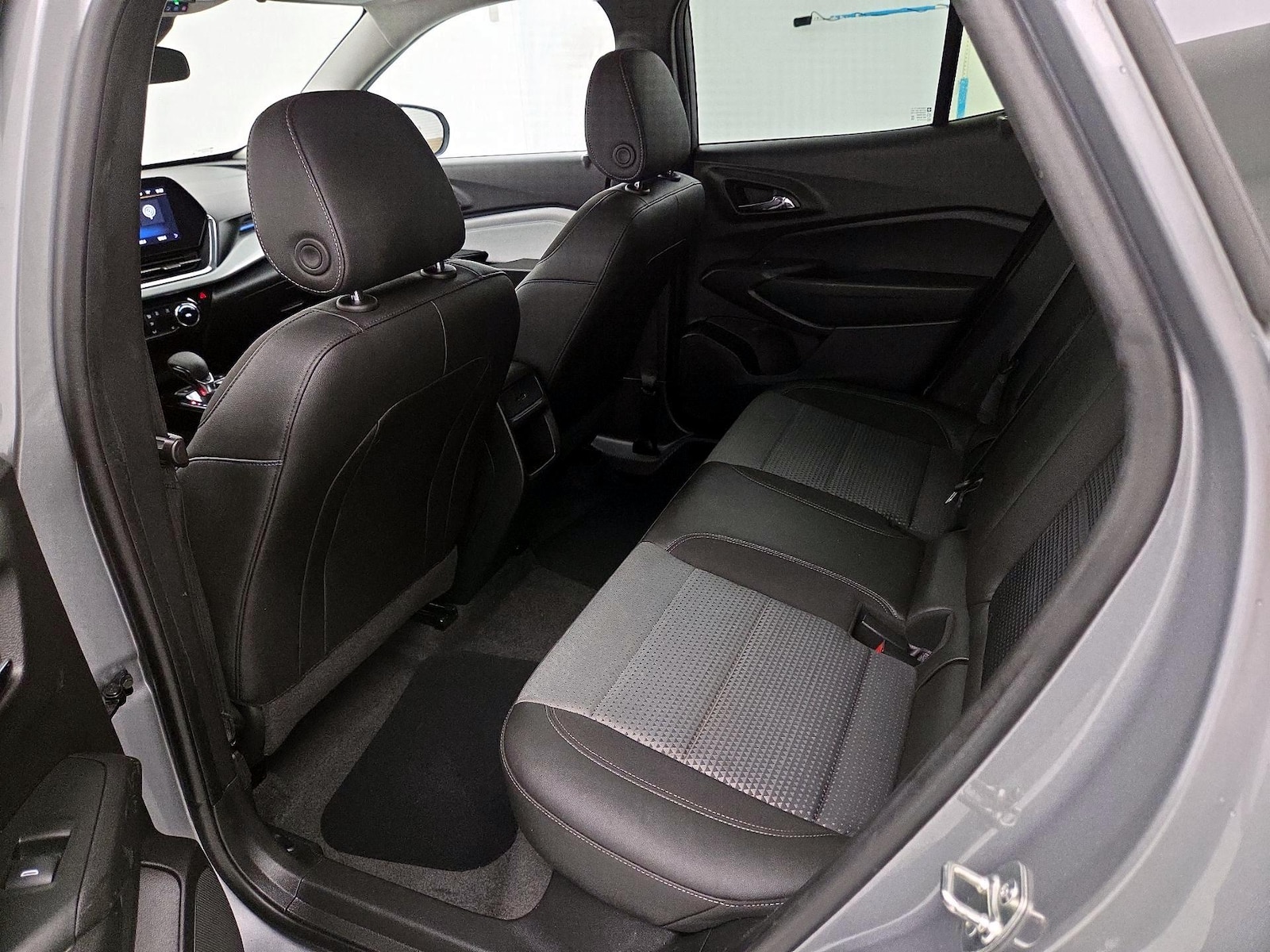 2026 Chevrolet Trax LT - Photo 20