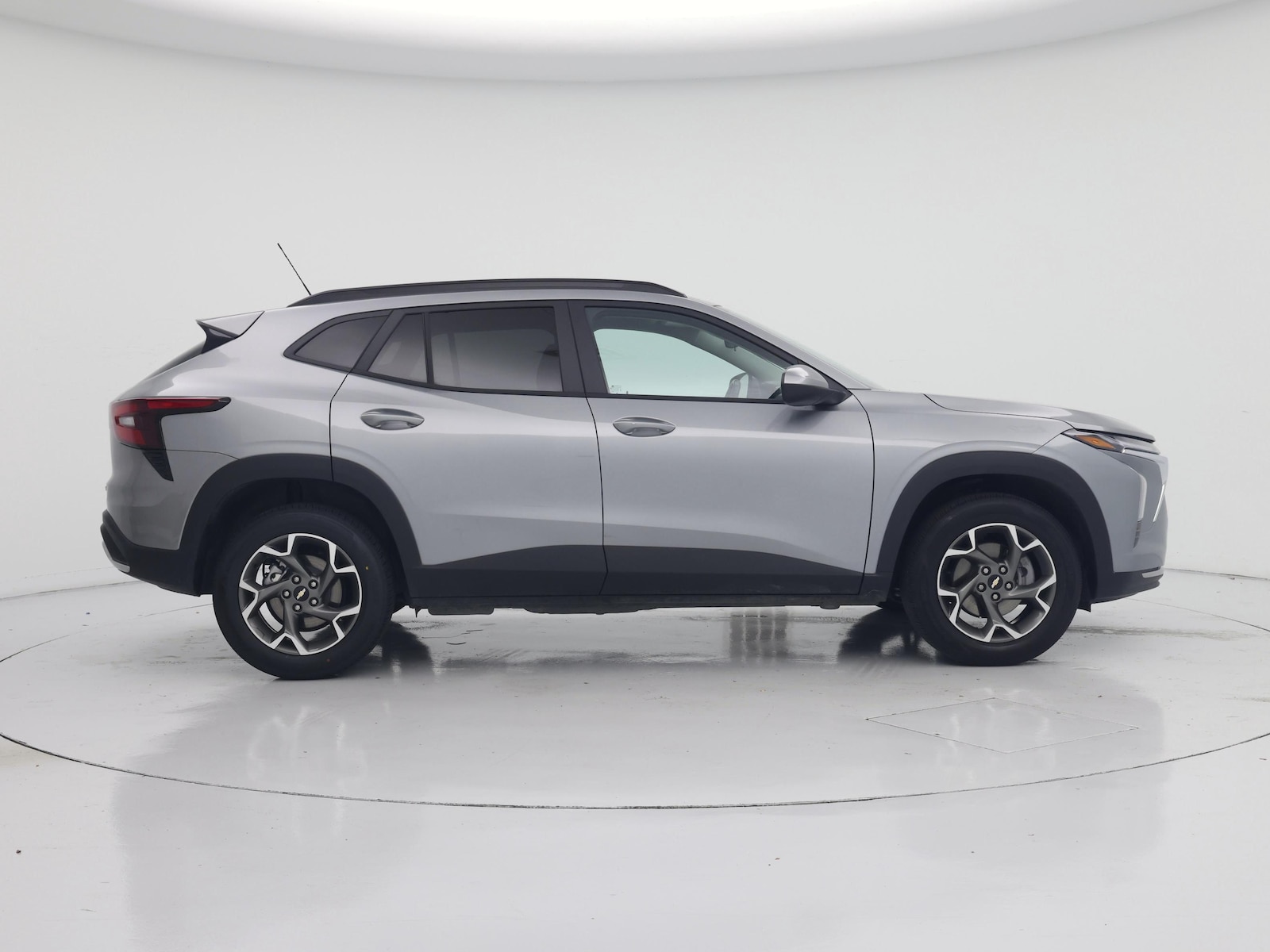 2026 Chevrolet Trax LT - Photo 8