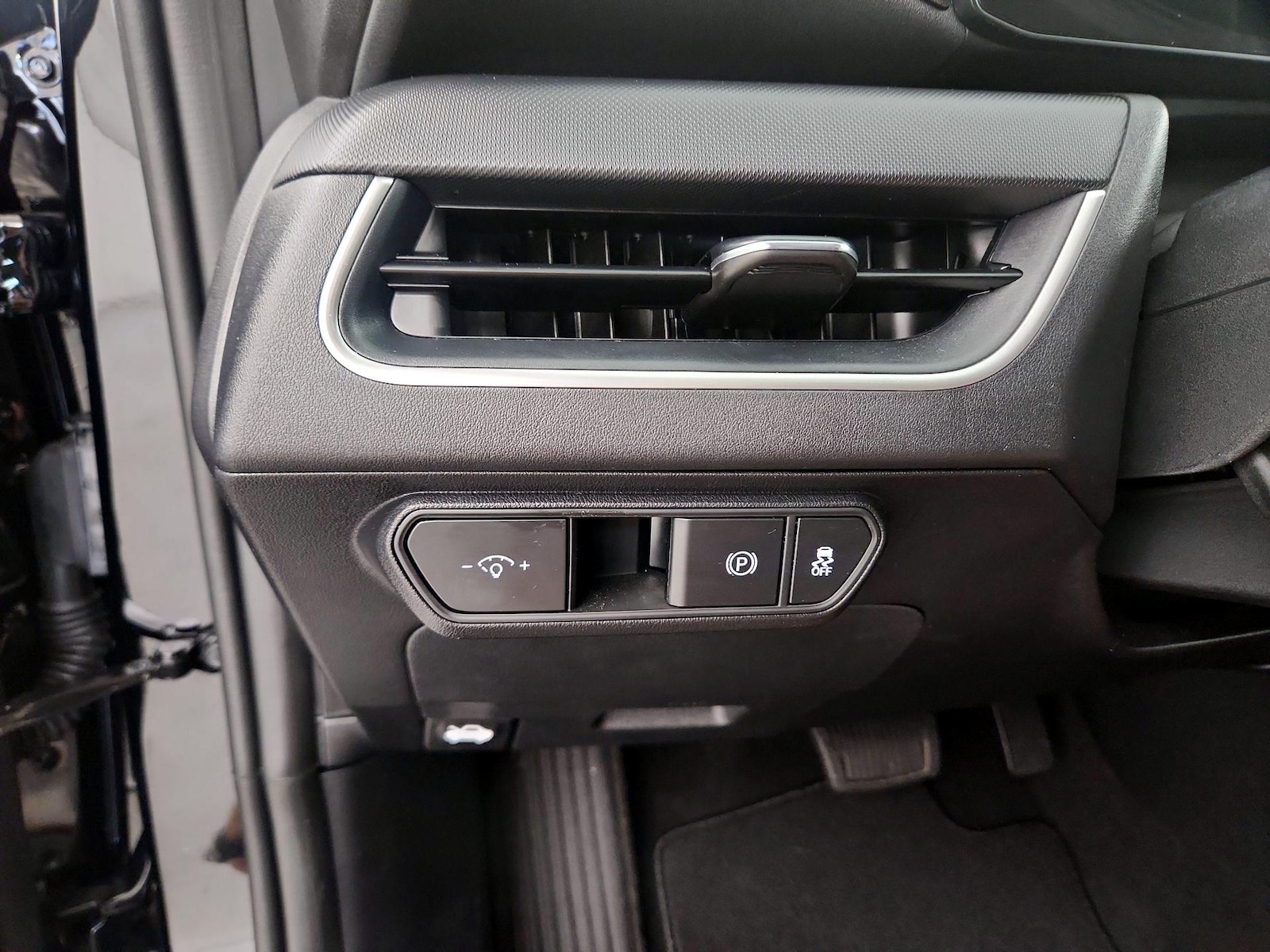 2026 Kia K4 LXS - Photo 14