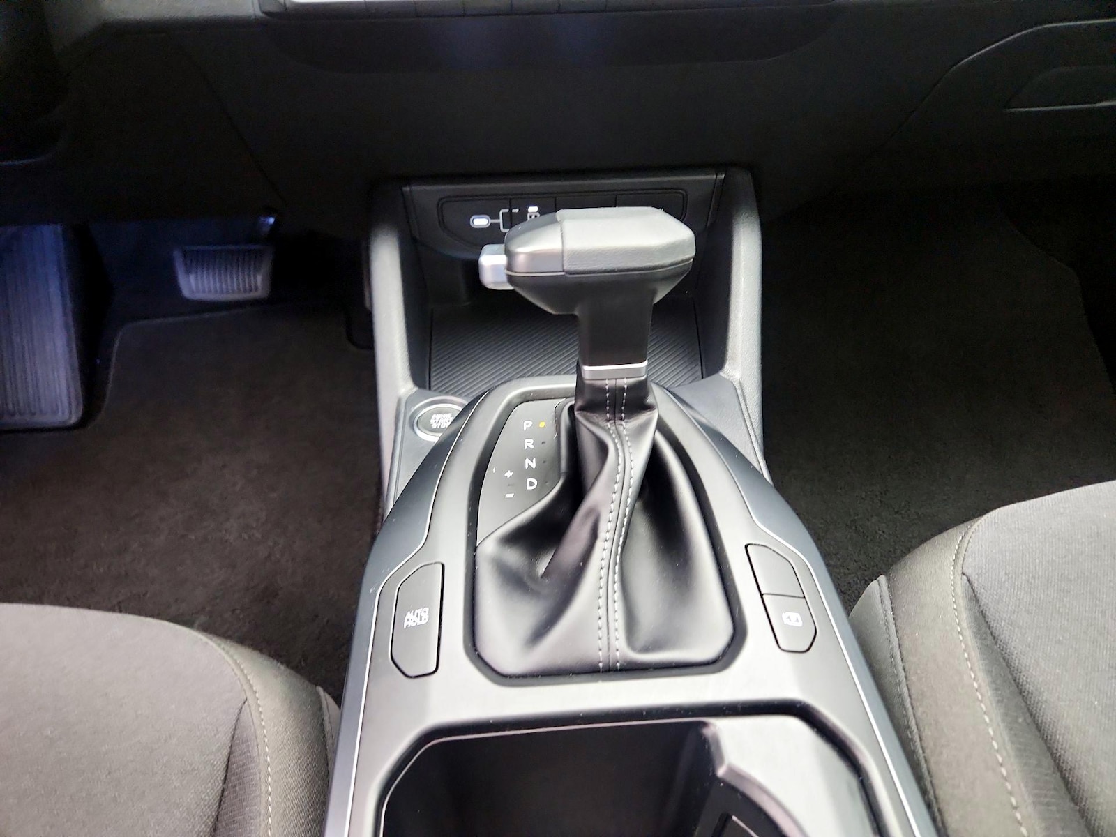 2026 Kia K4 LXS - Photo 18