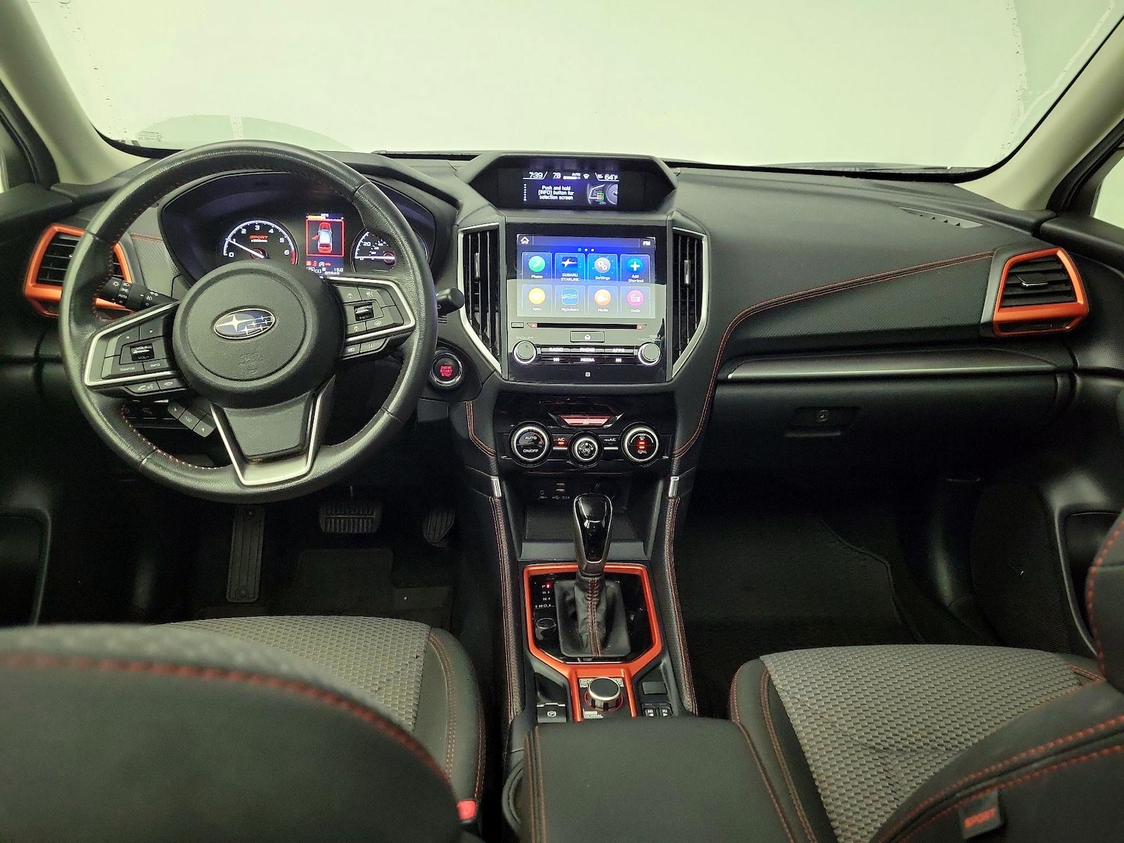 Apple CarPlay® & Android Auto™