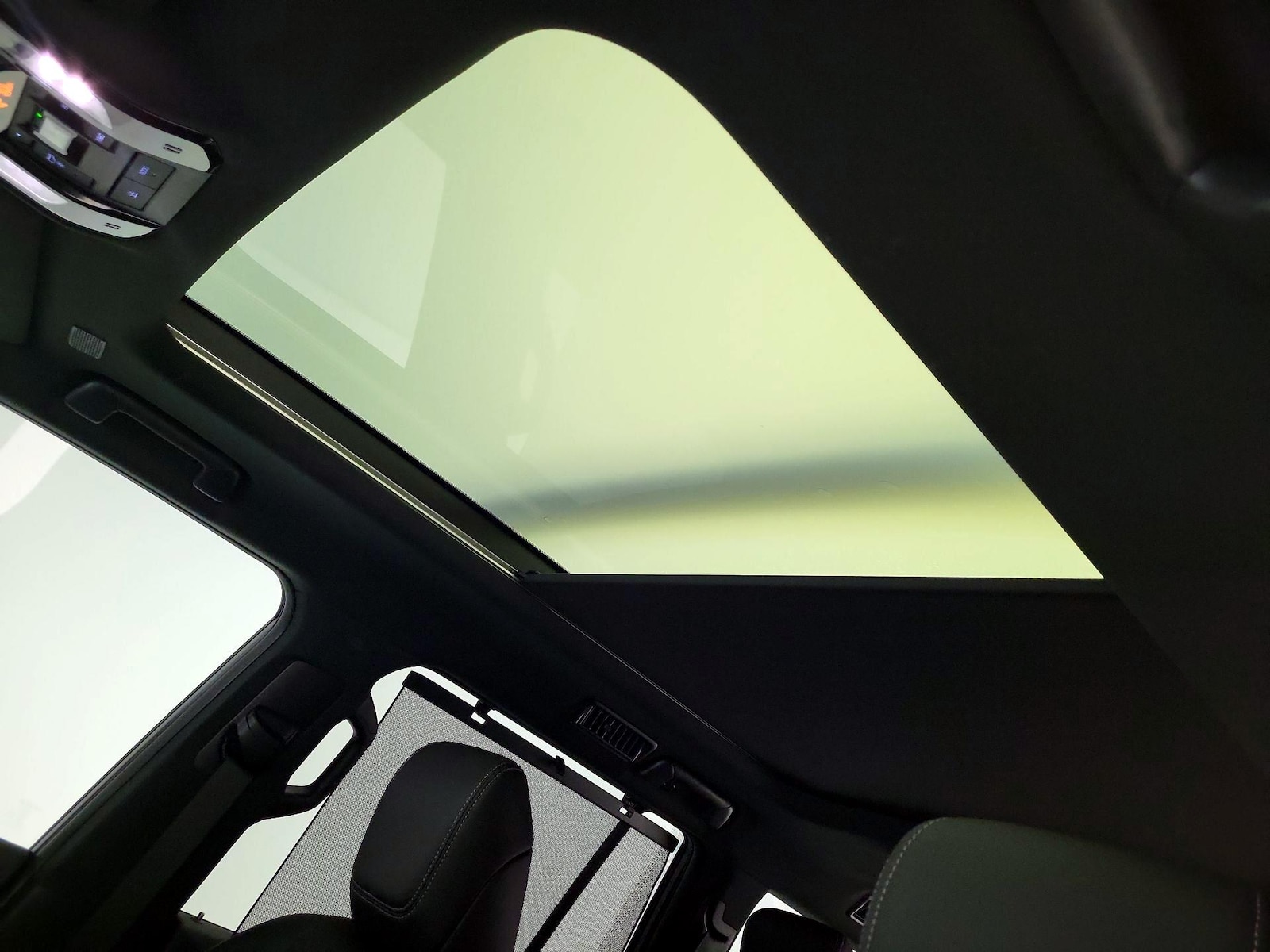 Skylight(s) & Overhead Airbags