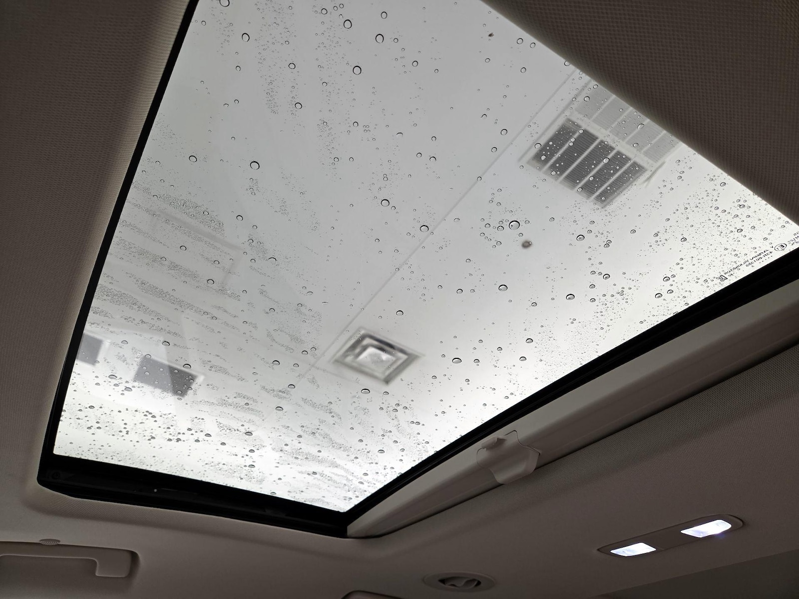 Sunroof(s) & Skylight(s)